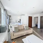 Heart Of Town 2 Bedroom Perfect Congress & Holidays By Olam